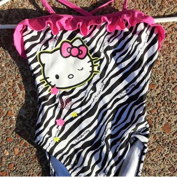 Hello kitty swimsuit 6x - Picture 5 of 5